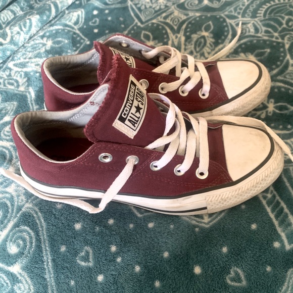 Converse - Picture 1 of 3